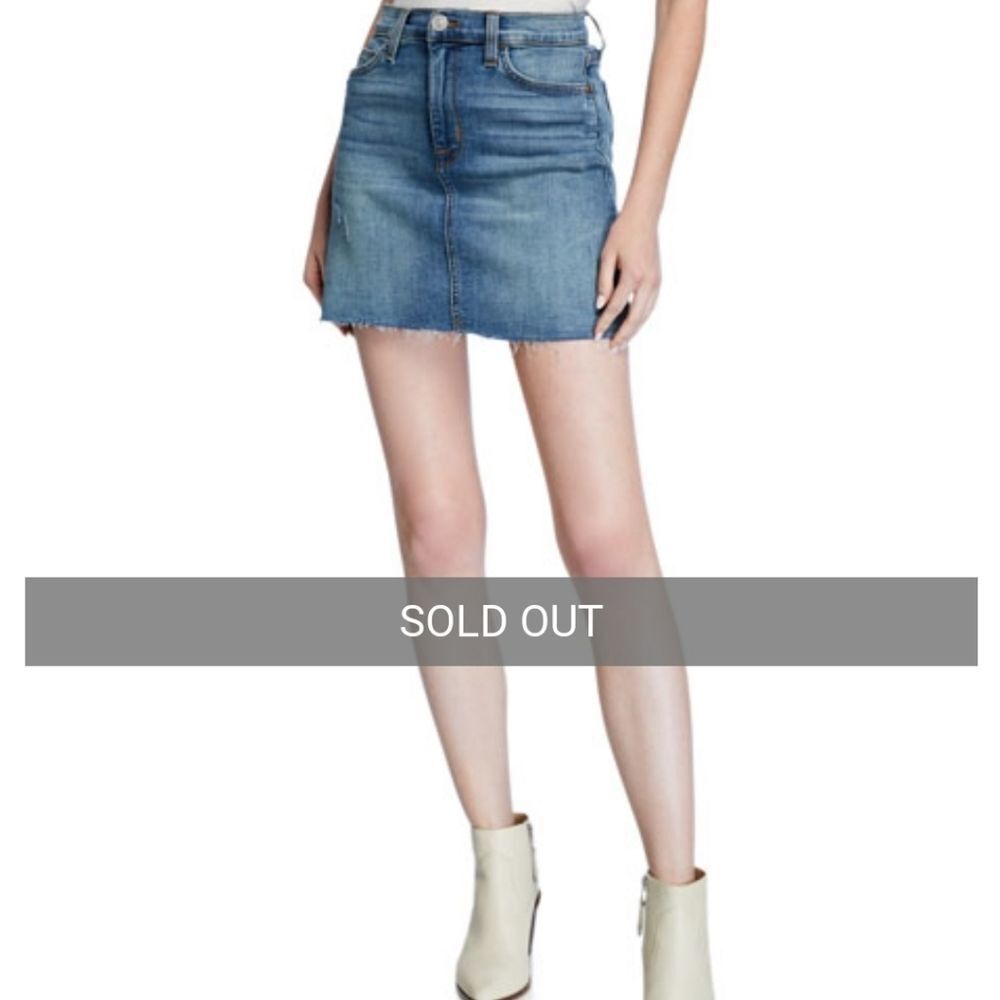 HudsonVivid Denim Raw-Hem Mini Skirt

Size 28